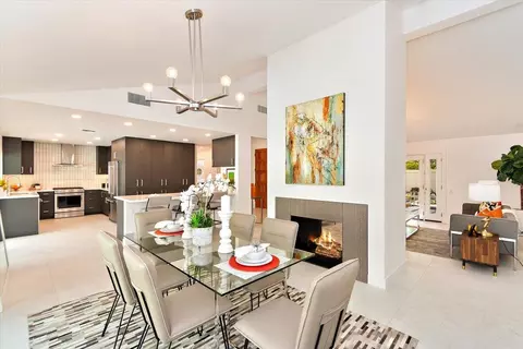2322 E Santa Ynez Way, Palm Springs, CA 92264