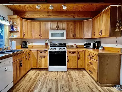 25130 Wrightwood Dr, Idyllwild, CA 92549 photo 10