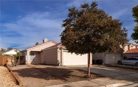 2250 Carnation Ave, Hemet, CA 92545