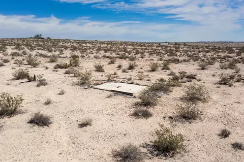 63340 Venus St, Joshua Tree, CA 92252 photo 3