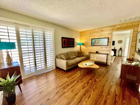 1589 Sunflower Ct N, Palm Springs, CA 92262