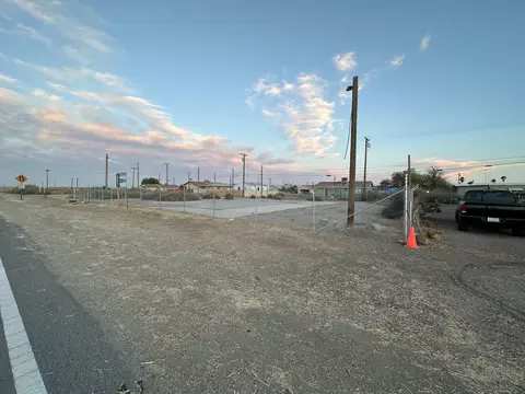 635 E Main St E, Calipatria, CA 92233