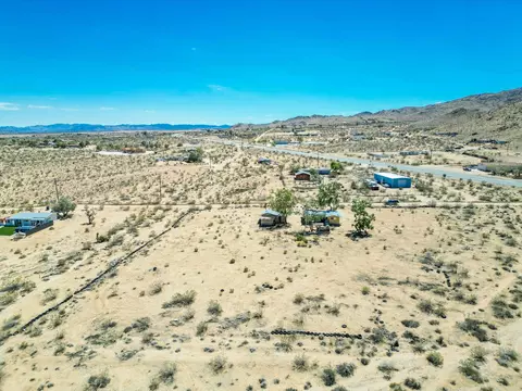 55460 Massachusets Ave, Landers, CA 92285 photo 16