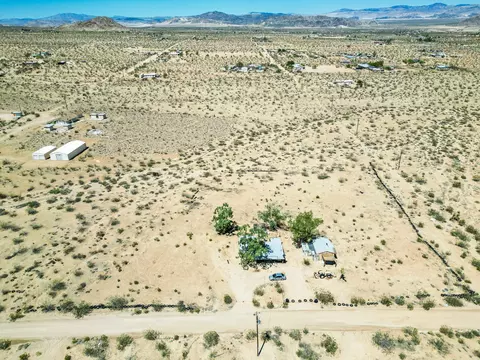55460 Massachusets Ave, Landers, CA 92285 photo 9