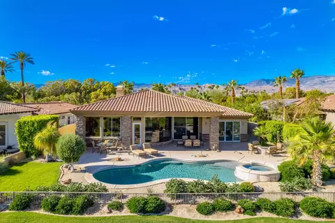 142 Loch Lomond Rd, Rancho Mirage, CA 92270