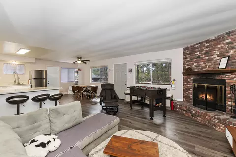 256 Kern Ave, Sugarloaf, CA 92386