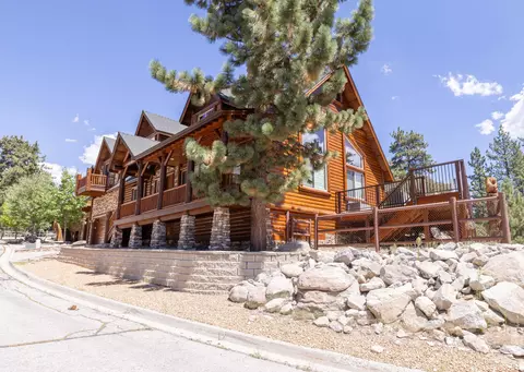 127 Shadow Brook Rd, Big Bear Lake, CA 92315 photo 3