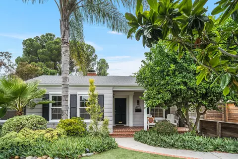 4833 Willowcrest Ave, North Hollywood, CA 91601
