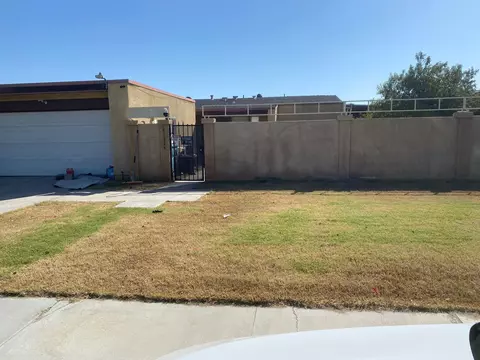 44324 Laurel St, Indio, CA 92201 photo 2
