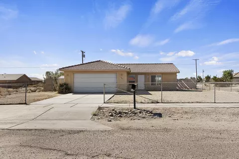 1261 China Sea Ave, Thermal, CA 92274