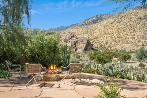 2551 W La Condesa Dr, Palm Springs, CA 92264