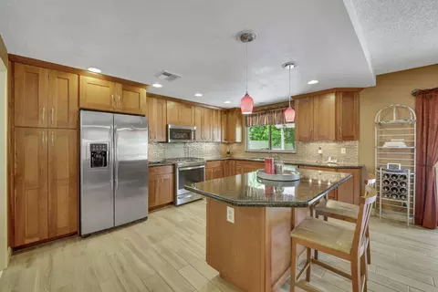 9551 Capiland Rd, Desert Hot Springs, CA 92240