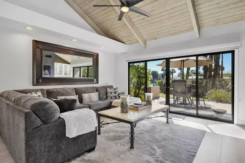 369 Wimbledon Dr, Rancho Mirage, CA 92270