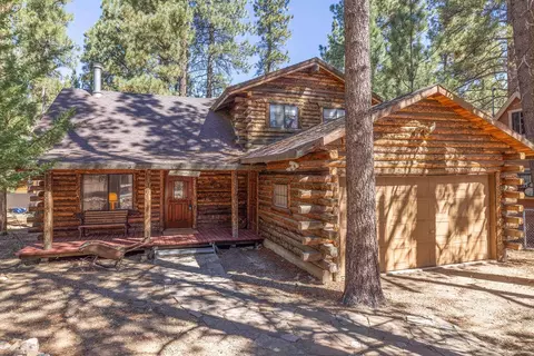 2017 Mahogany Ln, Big Bear City, CA 92314