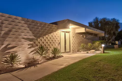 66 Lakeview Dr, Palm Springs, CA 92264