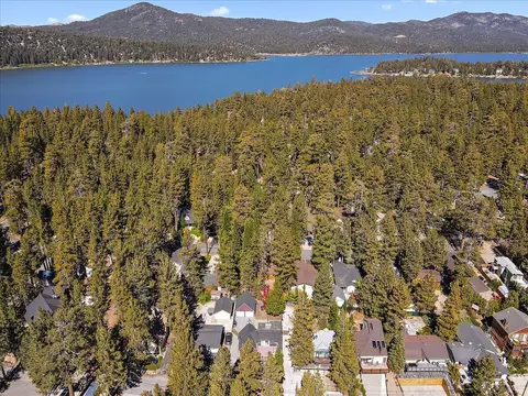 39020 Bayview Ln, Big Bear Lake, CA 92315 photo 3