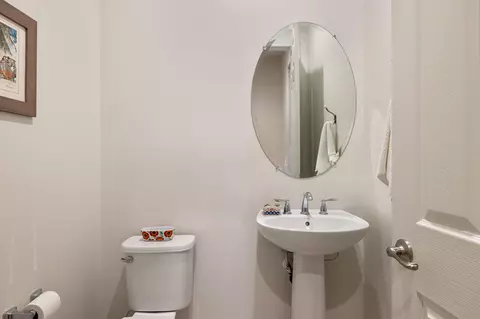 Bath - 85349 Campana Ave, Indio, CA 92203 photo 5 of 5
