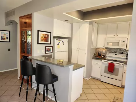 67693 Lagos Way, Cathedral City, CA 92234