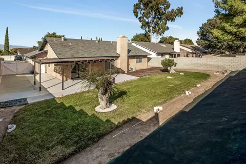 962 Esther Dr, Corona, CA 92882 photo 24