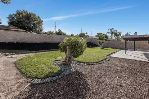 962 Esther Dr, Corona, CA 92882 photo 26