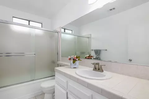 962 Esther Dr, Corona, CA 92882 photo 18