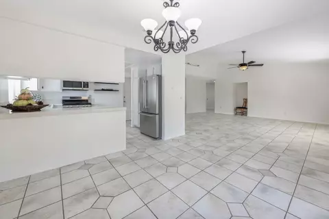 962 Esther Dr, Corona, CA 92882 photo 12