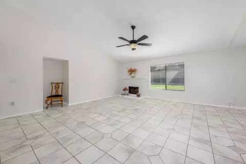 962 Esther Dr, Corona, CA 92882 photo 10