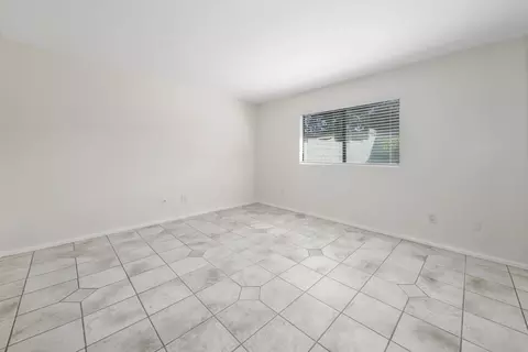 962 Esther Dr, Corona, CA 92882 photo 21