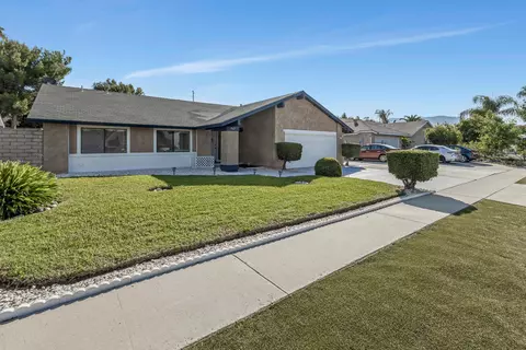 962 Esther Dr, Corona, CA 92882 photo 5
