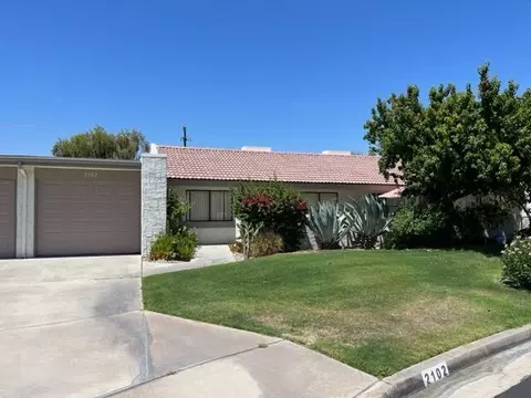 2102 N Sunshine Cir, Palm Springs, CA 92264