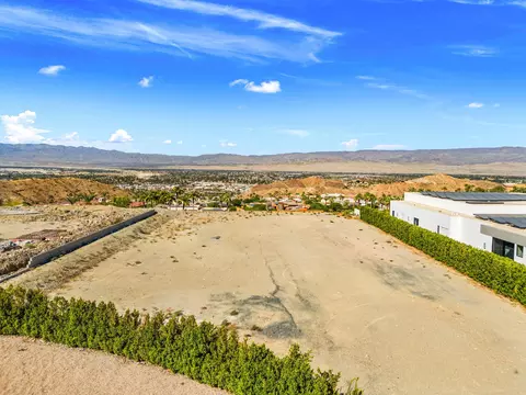 33 Granite Ridge Rd, Rancho Mirage, CA 92270