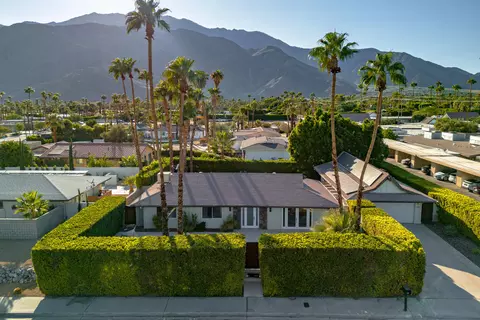 985 N Biskra Rd, Palm Springs, CA 92262
