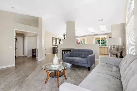 245 Corte Sole, Palm Desert, CA 92260