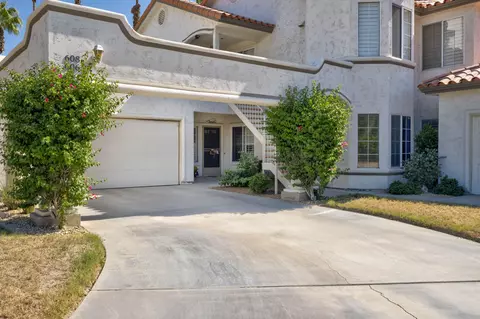 606 Vista Lago Cir N, Palm Desert, CA 92211