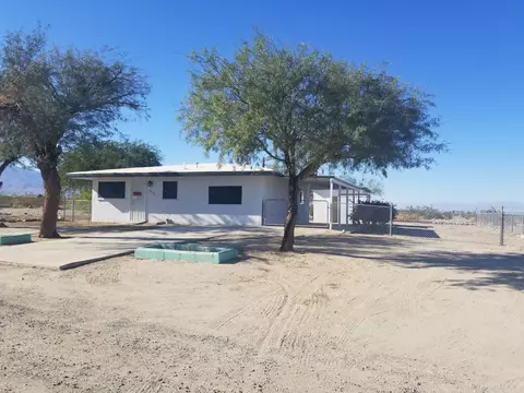 1048 Sea Raider Ave, Thermal, CA 92274