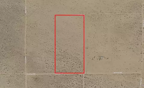 192 Nd St East Ave N8, Palmdale, CA 93591