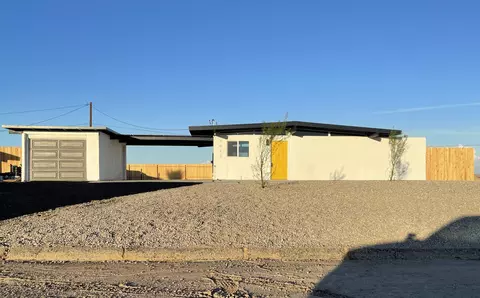 2016 Desert King Ave, Thermal, CA 92274