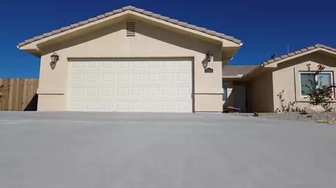1354 Johnson Ave, Thermal, CA 92274 photo 2