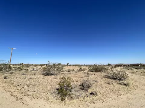 130 Kickapoo Trl, Yucca Valley, CA 92284 photo 6