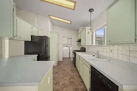 2421 Nueco Ave, Thermal, CA 92274 photo 6