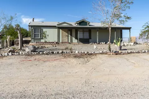 2421 Nueco Ave, Thermal, CA 92274
