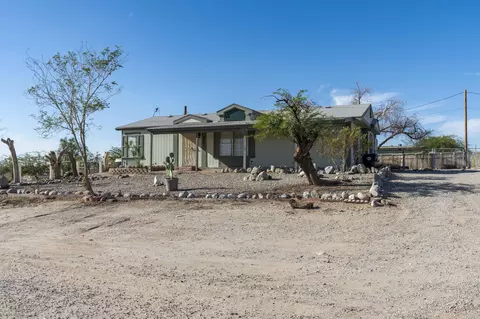 2421 Nueco Ave, Thermal, CA 92274 photo 2