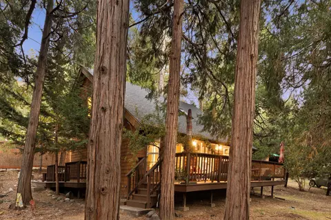 54691 Marian View Dr, Idyllwild, CA 92549