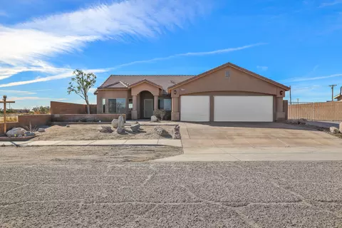 1329 Morro Ave, Thermal, CA 92274 photo 3