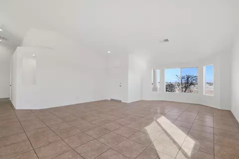 1329 Morro Ave, Thermal, CA 92274 photo 4