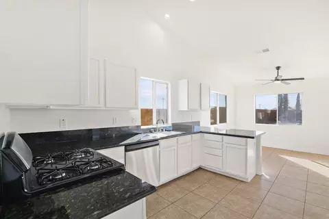 1329 Morro Ave, Thermal, CA 92274 photo 10