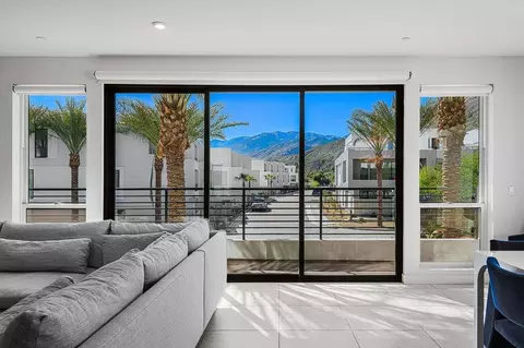 164 Cameron Center Dr, Palm Springs, CA 92264