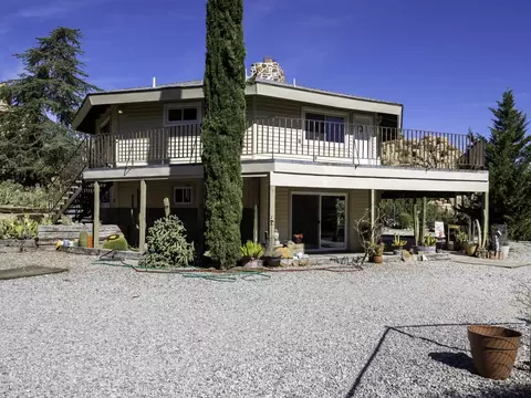 5230 Puente Ct, Yucca Valley, CA 92284 photo 4