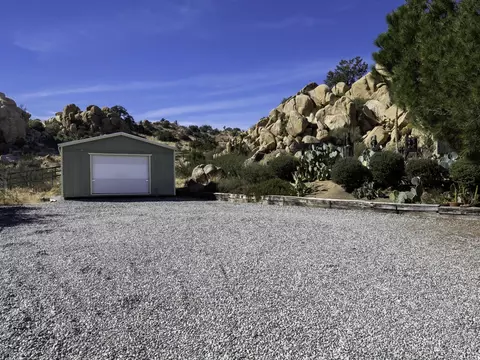 5230 Puente Ct, Yucca Valley, CA 92284 photo 12