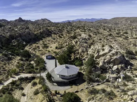 5230 Puente Ct, Yucca Valley, CA 92284